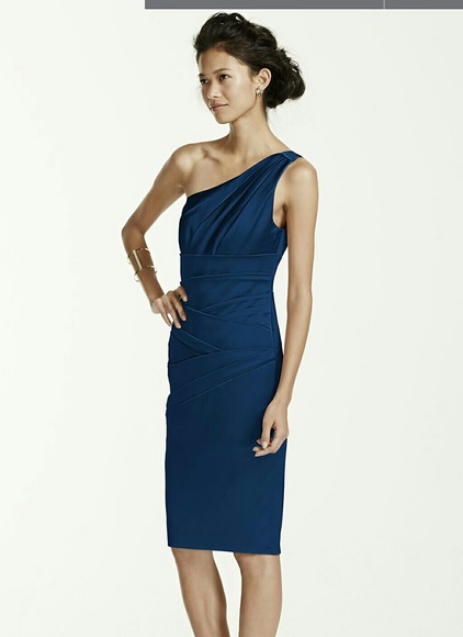 Davids bridal dress - Picture 2 of 4